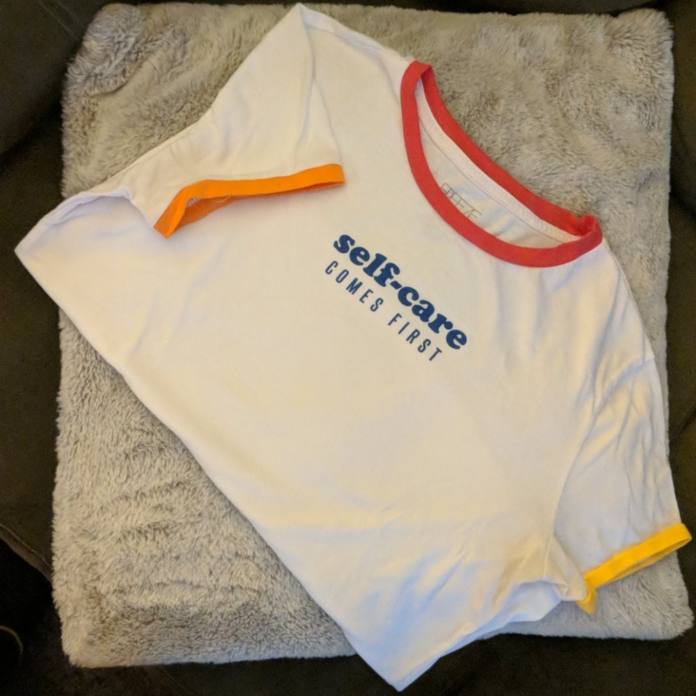 White Tshirt | self-care comes first | Medium Fit
